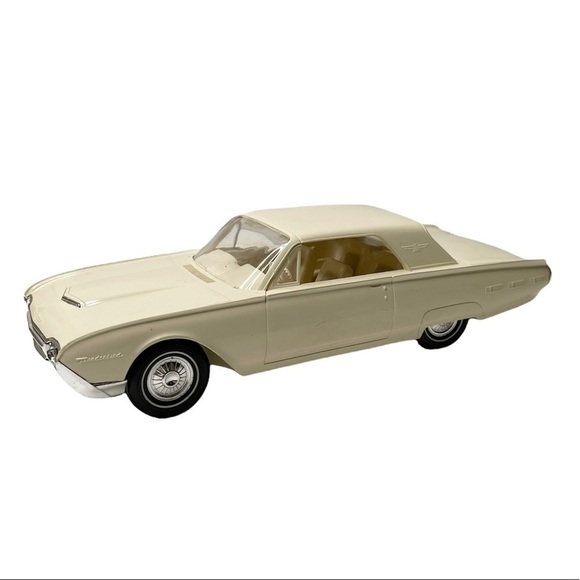1962 Ford Thunderbird Dealers Promo Car Beige Two Door Coupe V8 300 Horsepower
